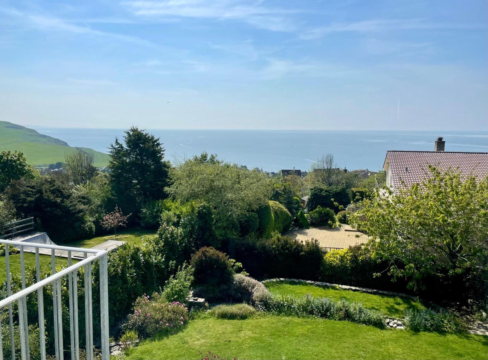 Stunning Charmouth Property With Bay Views! Esterno foto